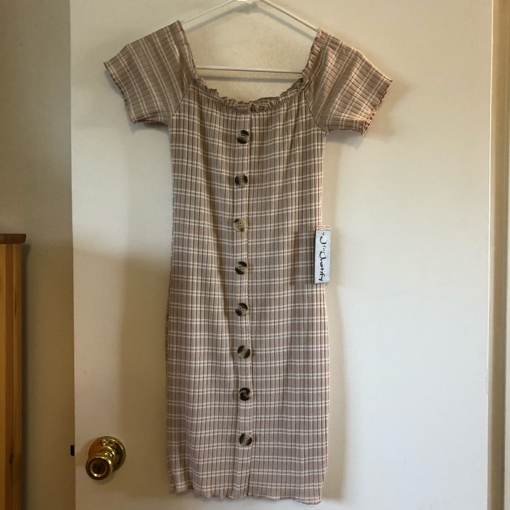 J for Justify Jr M Off Shoulder Tan/White Dress